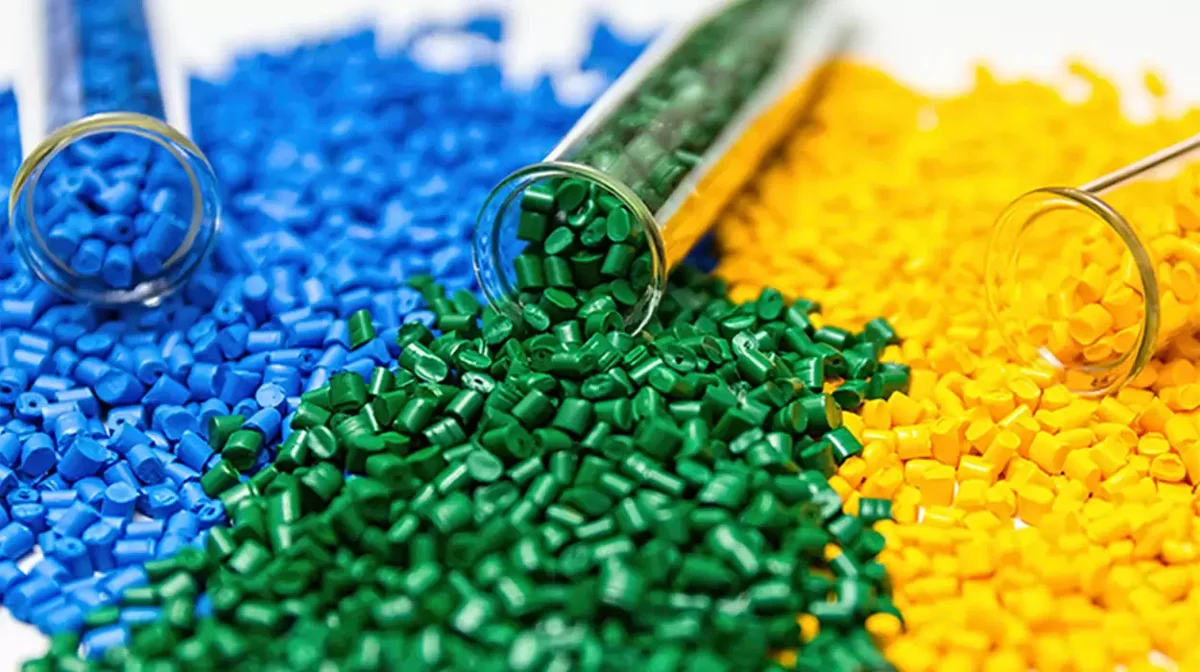 Plastik Enjeksiyon Makinası Seçim Rehberi: Kilitleme Kuvveti, Vida ve Enerji