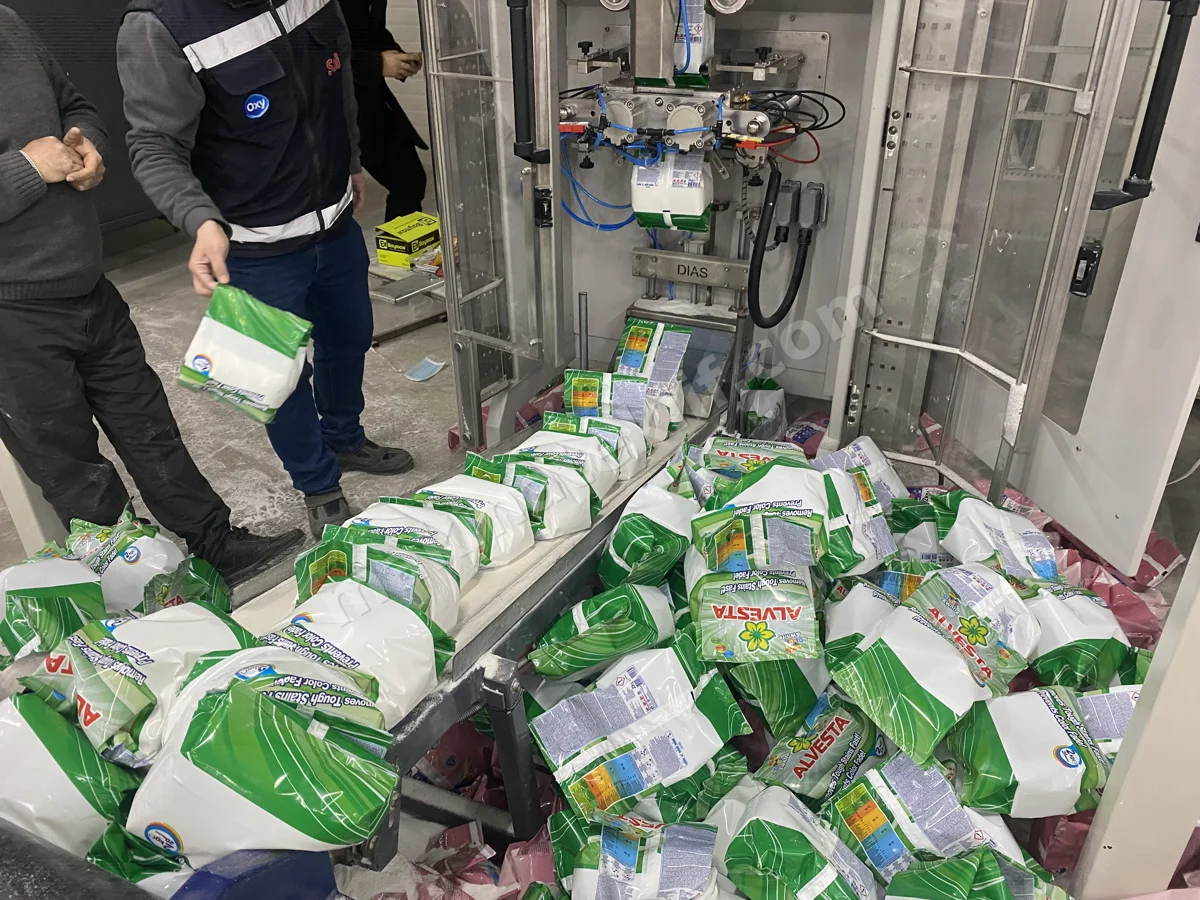 9 kg Vertical Packaging Machine