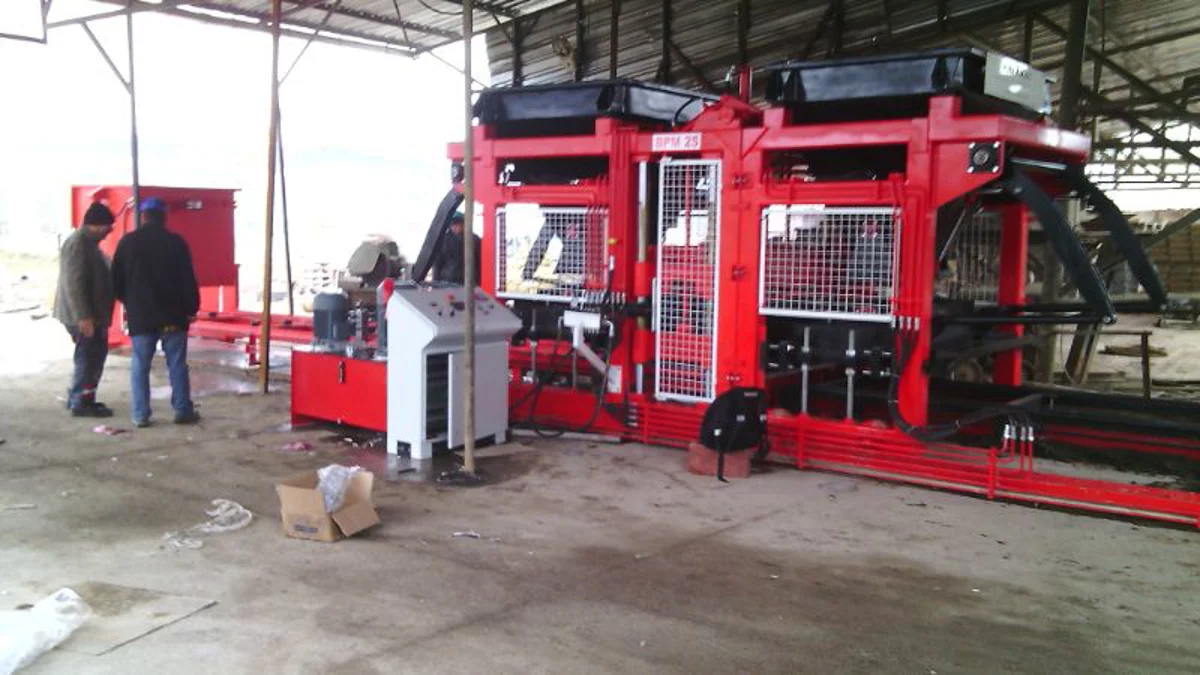 Cost-Effective, High-Performance Manual / Semi-Automatic Concrete Block & Paving Stone Machines
