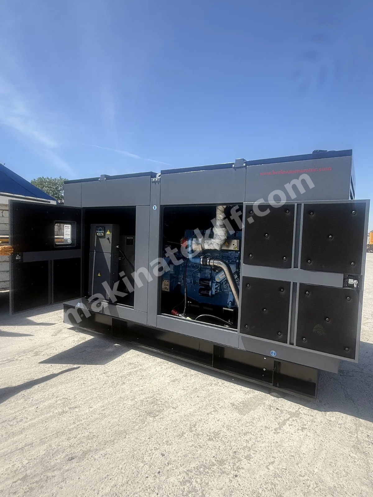 2026 Model Berksan 1500 Kva Dizel Jeneratör – Baudouın Motor / Kabinli / Otomatik / Sıfır