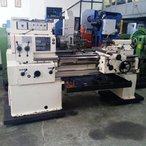 TOS Trencin Torna Tezgahı 500x1000 Mm