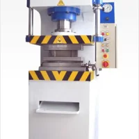 Dennurmak 35 Ton C Tipi Hidrolik Pres