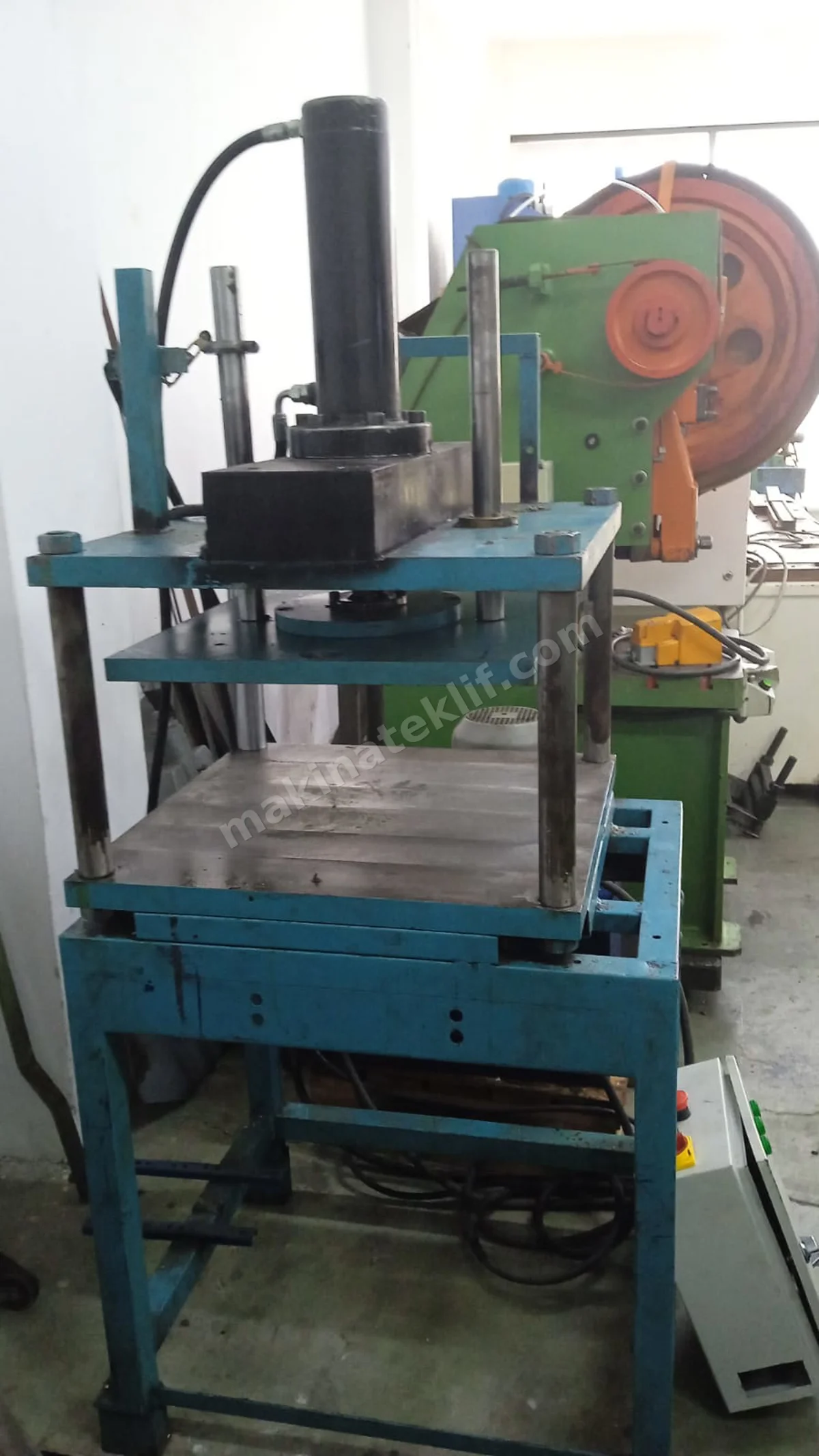 30 Ton Hidrolik Pres 4 Sütunlu