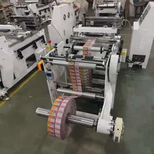 QD350 Yüksek Hızda Shrink Sleeve Etiket Rulo Kesme Makinesi