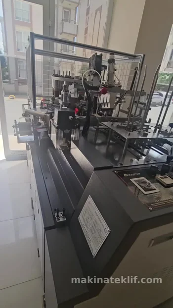 Tam Otomatik, Yazılım Destekli, Hızlı Karton Bardak Makinesi - Myc130